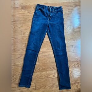 HOLLISTER ultra high rise super skinny jeans